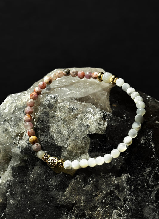 Natural Tourmaline & Mother of Pearl Beaded Bracelet